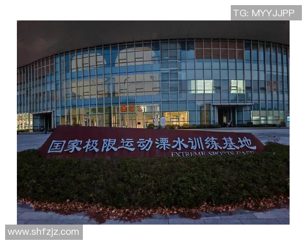 南京极限运动队边路渗透策略分析及其成败得失探讨